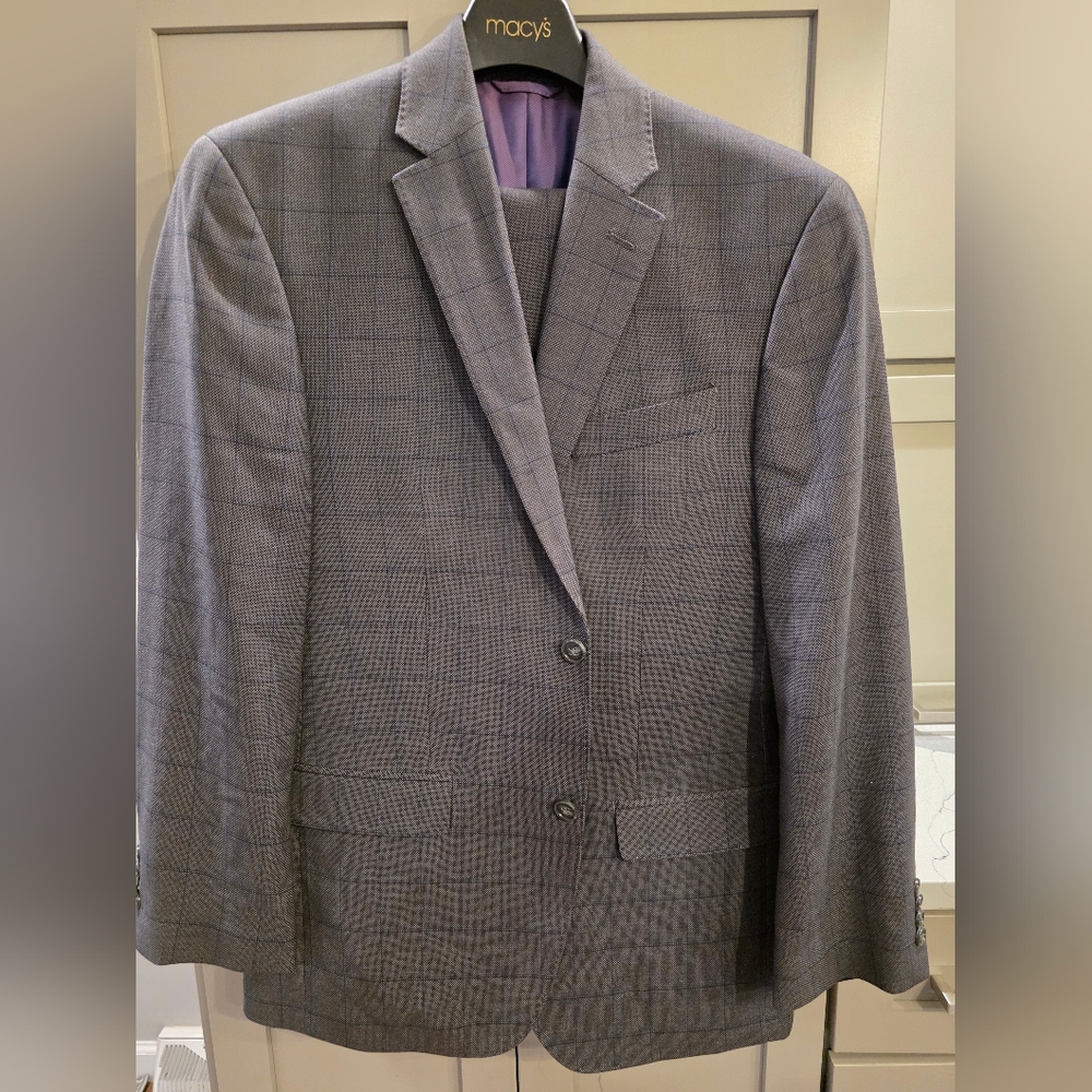 Mens 38R SEAN JOHN 2 Piece Windowpane Tick Suit. Sharp🔥